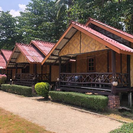 Moonwalk Lanta Resort Ko Lanta Екстериор снимка